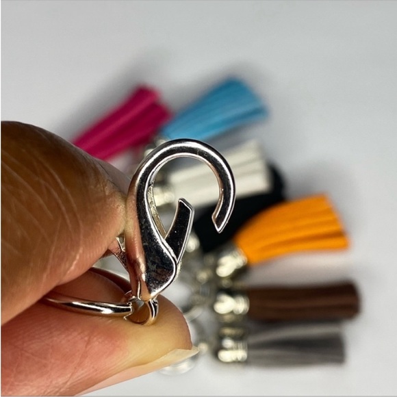 Suede tassel stitch markers for knitting and crochet. Doubles as purse charms - Picture 3 of 7